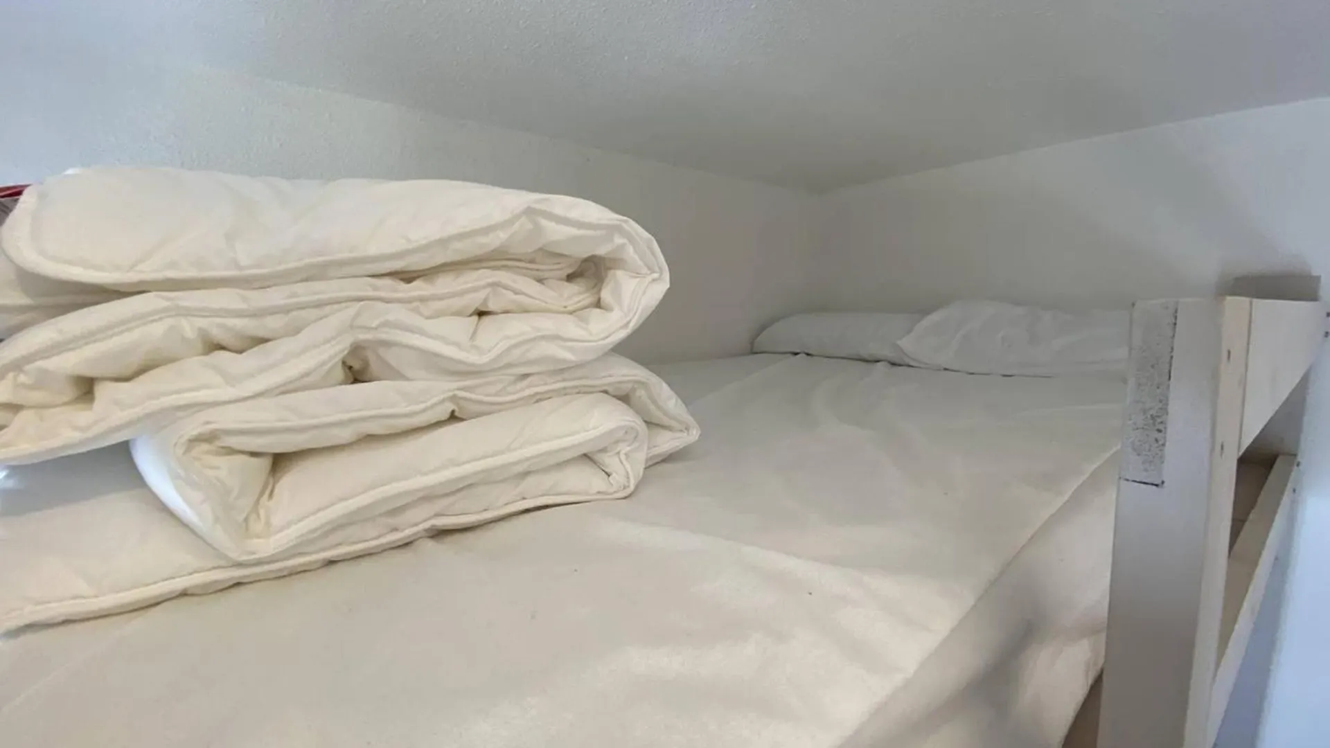 Studio Central Avec Balcon Et Parking A Cauterets - Fr-1-812-117 Apartment