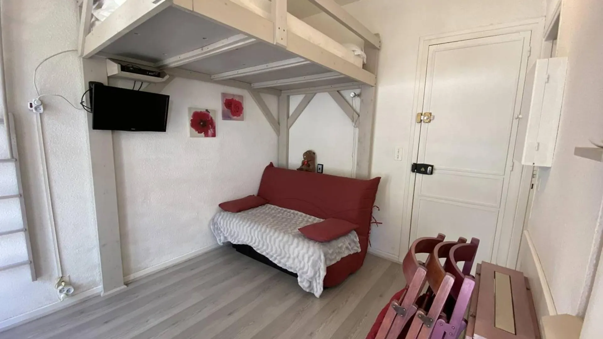Apartment Studio Central Avec Balcon Et Parking A Cauterets - Fr-1-812-117 France