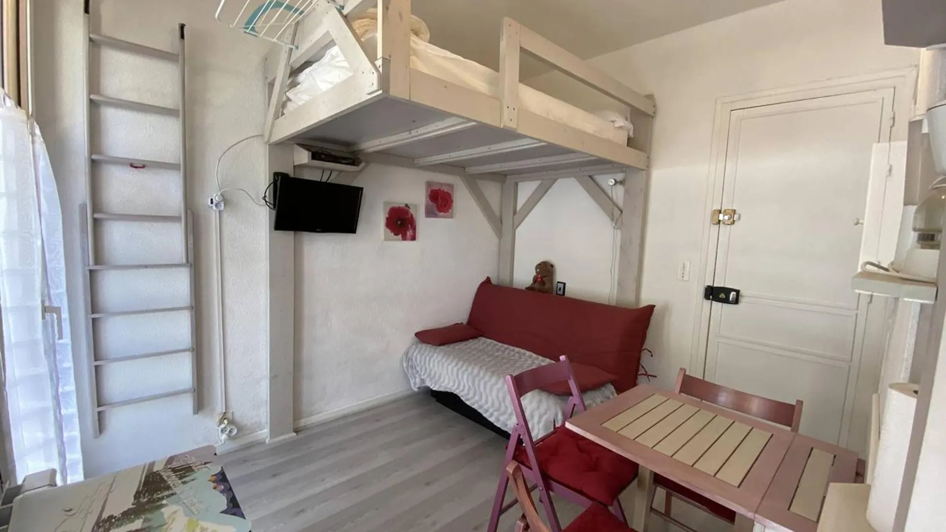 Studio Central Avec Balcon Et Parking A Cauterets - Fr-1-812-117